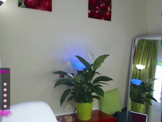 Live sex webcam photo for siberianngirl #240748246