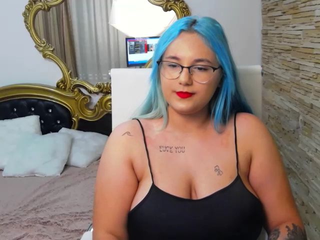 Live sex webcam photo for MissElisabeth #263912327