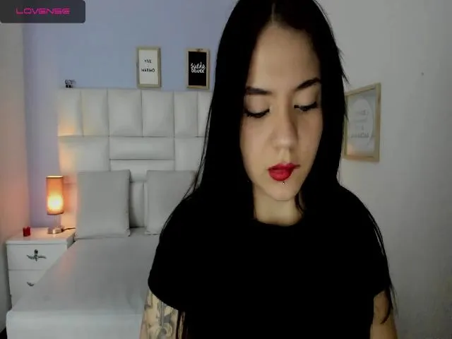 Live sex webcam photo for Rebeca__grey #255351328