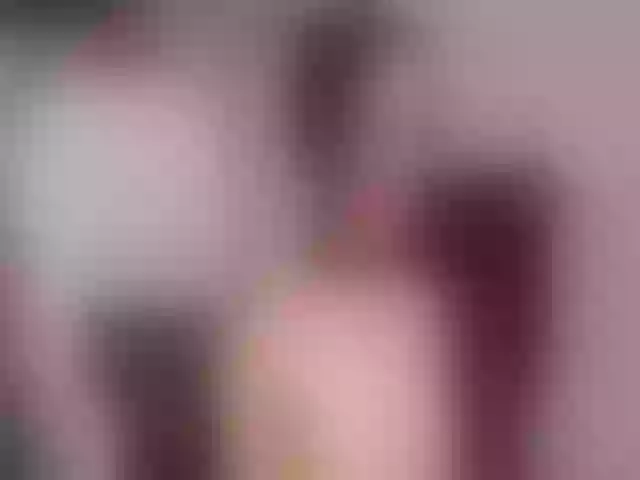 Live sex webcam photo for Sun_kissed1 #263596657
