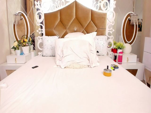 Live sex webcam photo for hotred69xxx #262039298