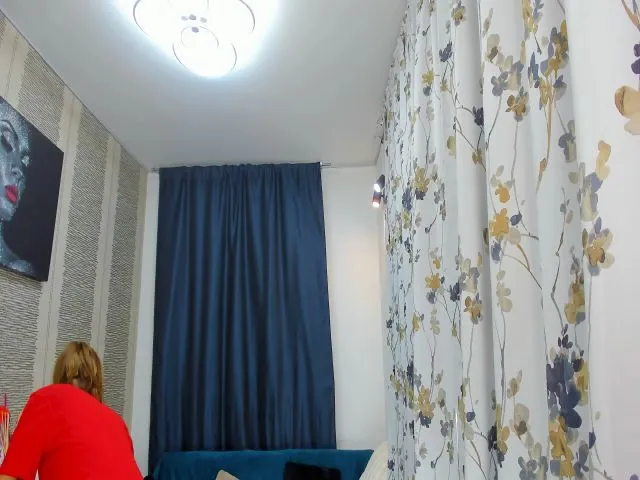 Live sex webcam photo for JessyJ_ #261240794
