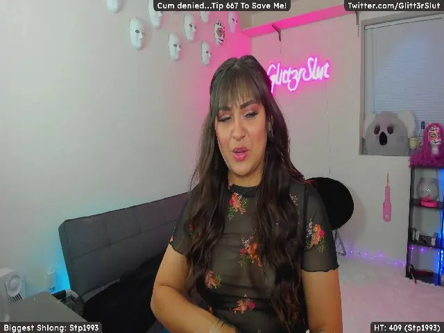 Live sex webcam photo for Glitt3rSlut #254337908