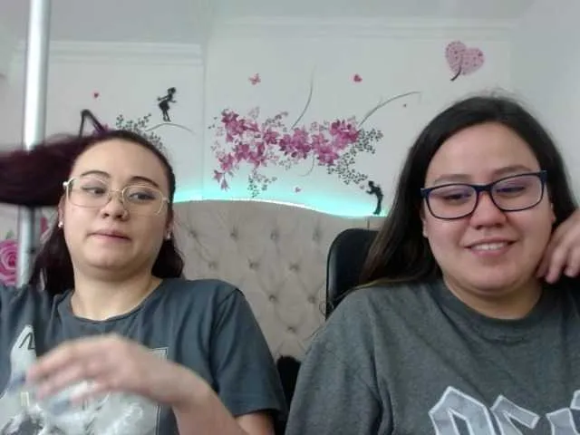 Live sex webcam photo for ellieymalala #246649839