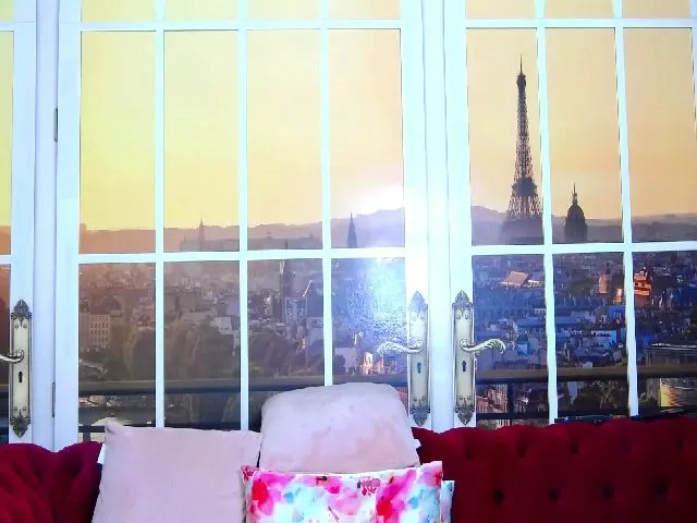 Live sex webcam photo for JadeMonette #259977571