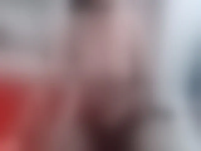 Live sex webcam photo for JullieMilf #255036013