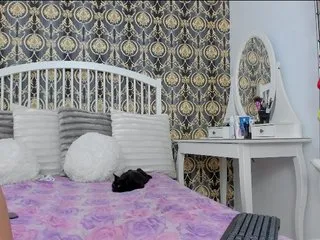 Live sex webcam photo for JuliaHayes90 #240780513