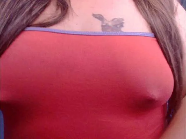 Live sex webcam photo for dirtywoman #243853268