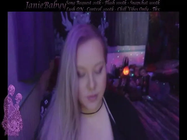 Live sex webcam photo for JanieBabyy #261816738