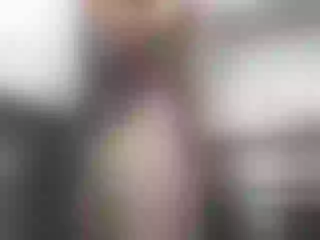 Live sex webcam photo for SweetJeniffer #261232959