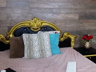 Live sex webcam photo for KendraTess #252148400