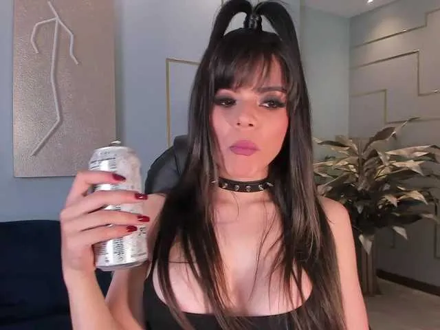 Live sex webcam photo for JulieBelle #287987678