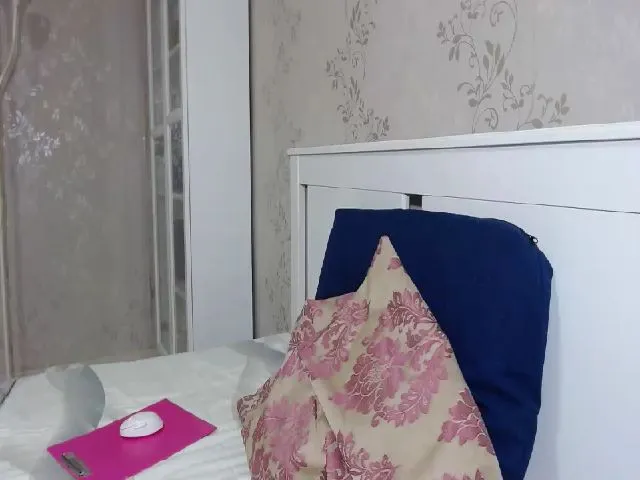 Live sex webcam photo for GlamyWife #261843815