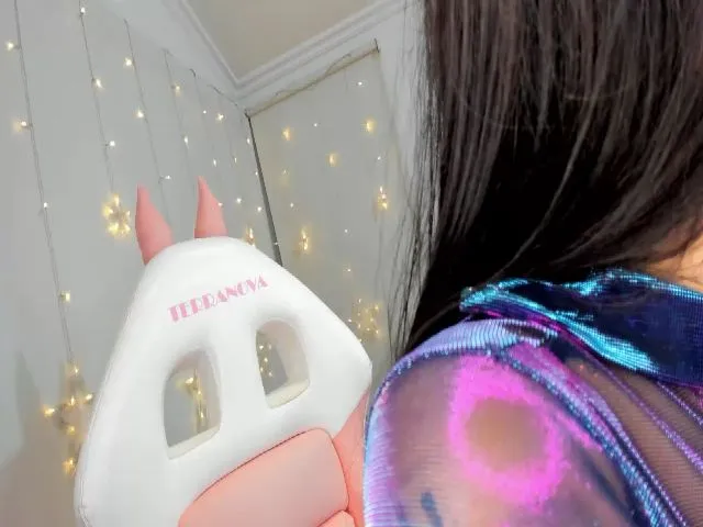 Live sex webcam photo for CamilaTN #253190232