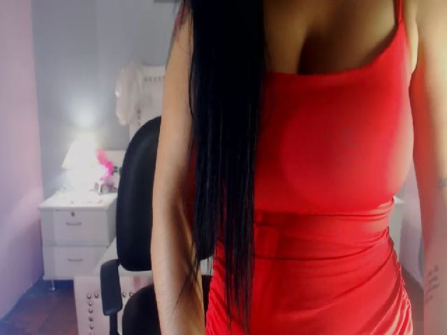 Live sex webcam photo for Emily_Lopez #253111128