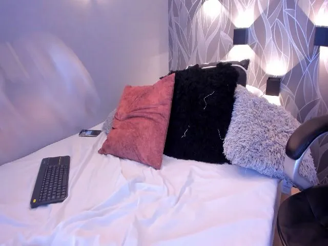 Live sex webcam photo for missvioleta #263107087