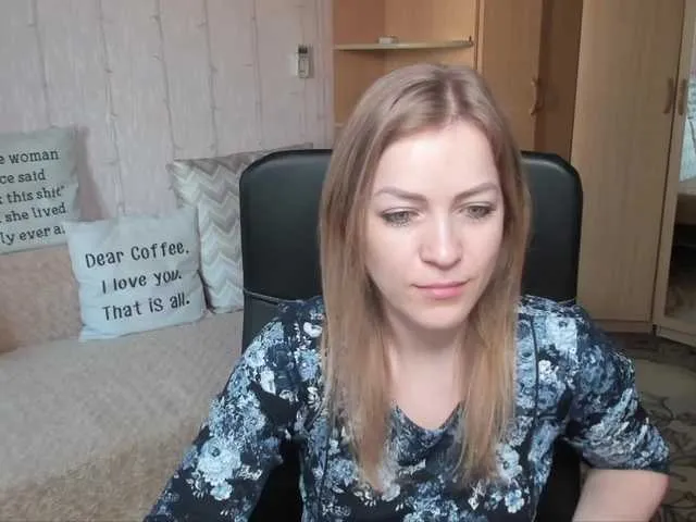 Live sex webcam photo for CherishSia #241105140