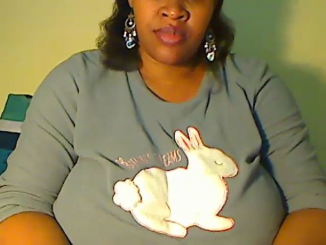 Live sex webcam photo for Bustylisa83 #252546140