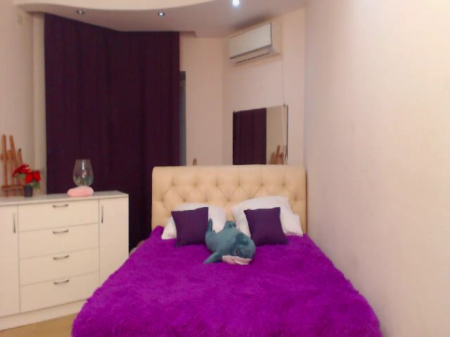 Live sex webcam photo for GraceOfEyes #260089372