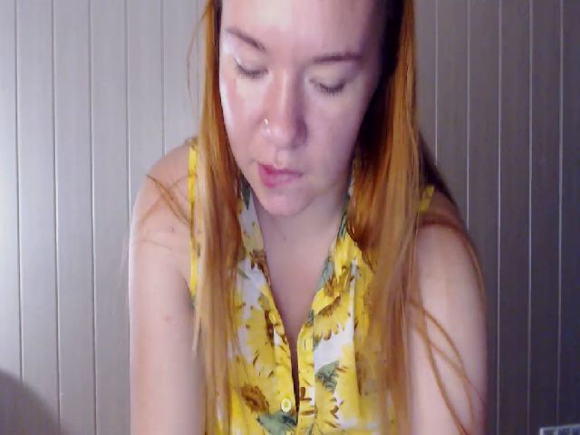 Live sex webcam photo for JiMiola #254010386