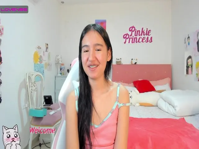 Live sex webcam photo for AnnieJulieth #264170645