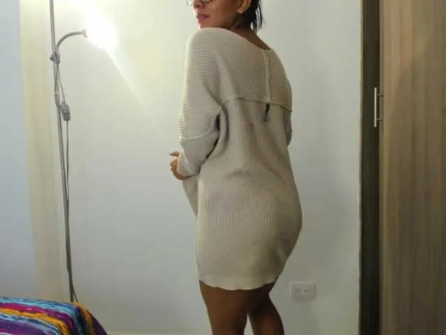 Live sex webcam photo for anthonellahil #241109759