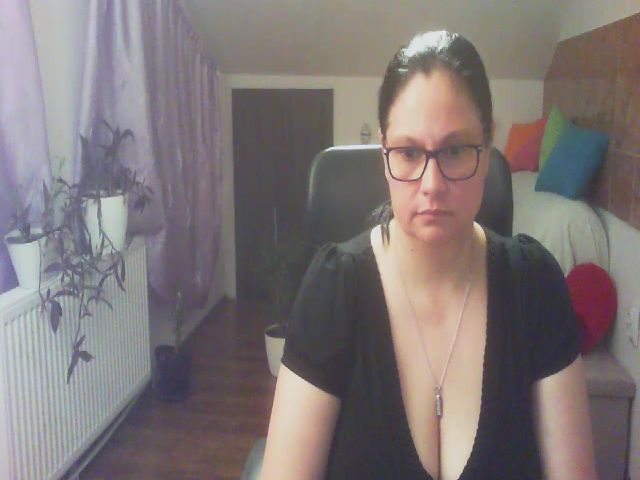 Live sex webcam photo for boosty4you #255758574