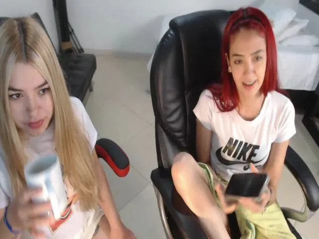 Live sex webcam photo for Thaunhty #259086772