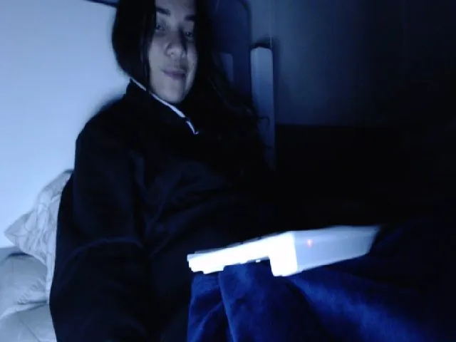 Live sex webcam photo for Joanne7 #260473756