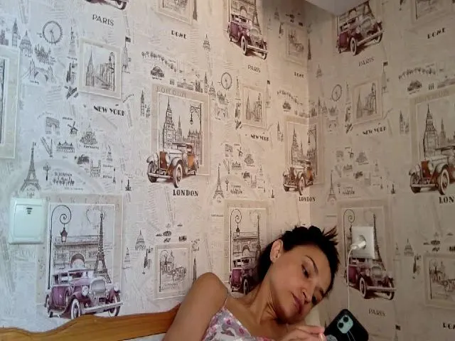 Live sex webcam photo for JolyBoss #252779364
