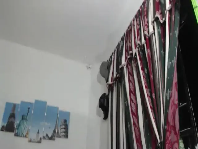 Live sex webcam photo for seleneh #254985347