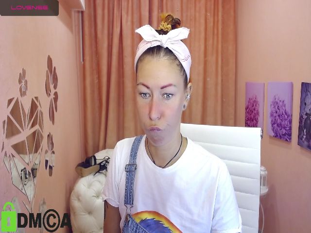 Live sex webcam photo for MarvelousLilu #263042603