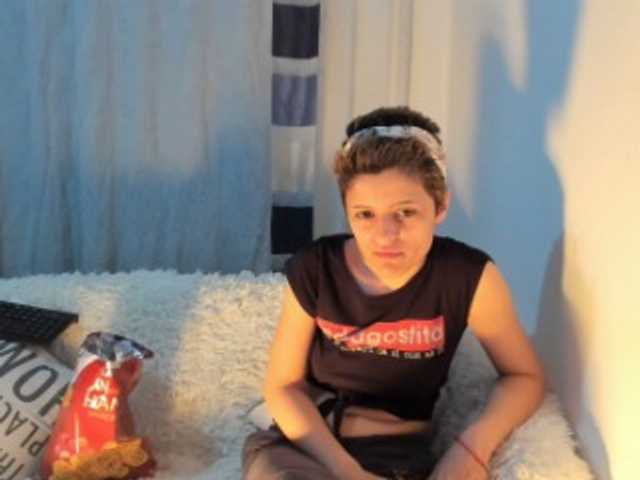 Live sex webcam photo for EllaRose29 #241212080