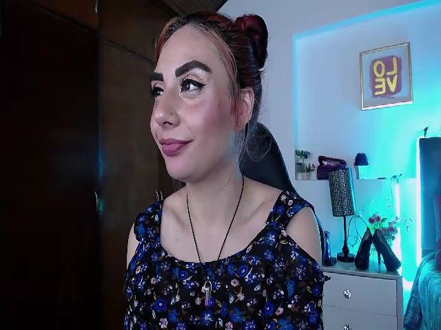 Live sex webcam photo for Cristal_19 #254998027