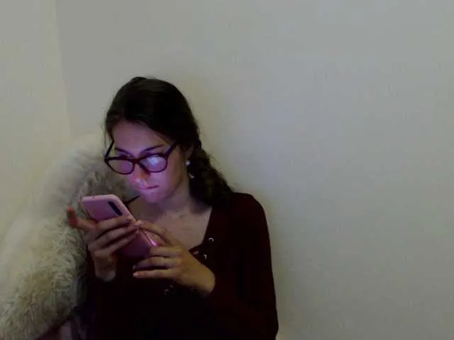 Live sex webcam photo for Emmi-li #246650968