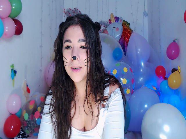 Live sex webcam photo for kitty_devil #255514860