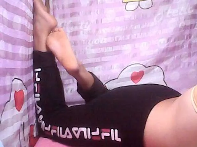 Live sex webcam photo for rojane18 #251104010