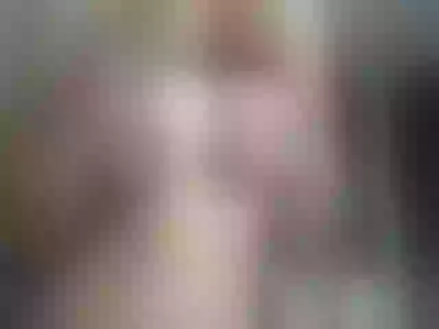 Live sex webcam photo for Yourmilf24 #255330310