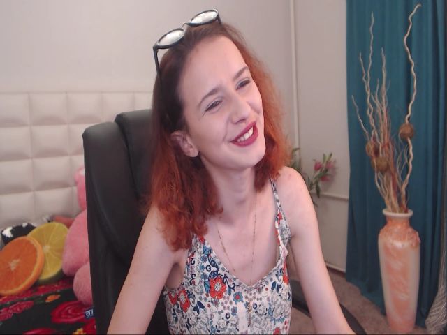 Live sex webcam photo for IrisNichols #254888173