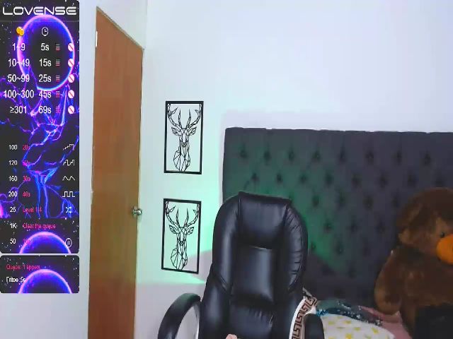 Live sex webcam photo for Celeste_ebony #258796794