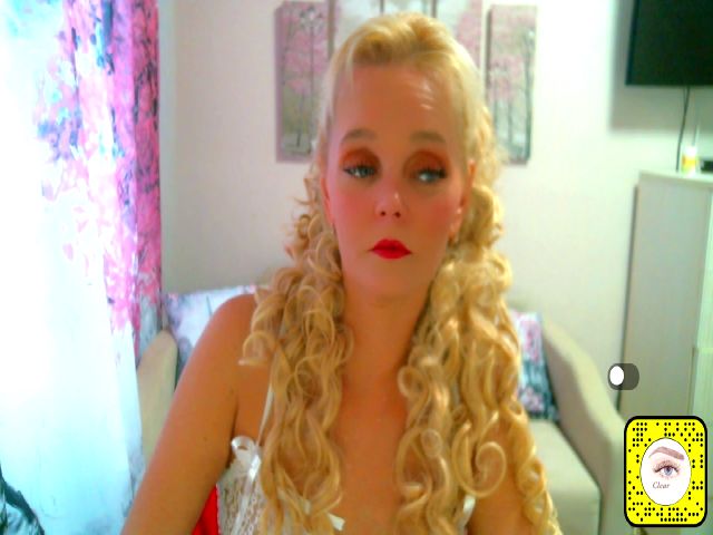 Live sex webcam photo for ChristiRoses #261465181