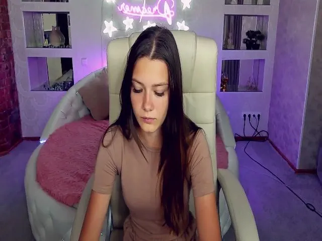 Live sex webcam photo for ReginaVin #253804308