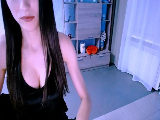 Live sex webcam photo for Frioninny #260102438