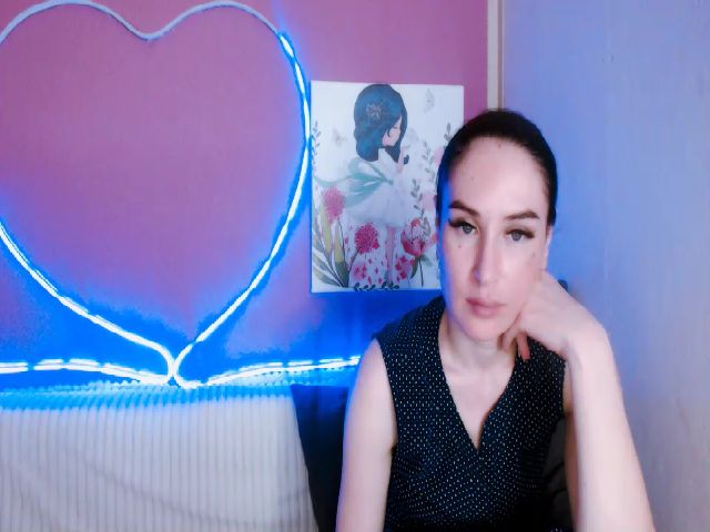 Live sex webcam photo for Lilly_Shine #252805441