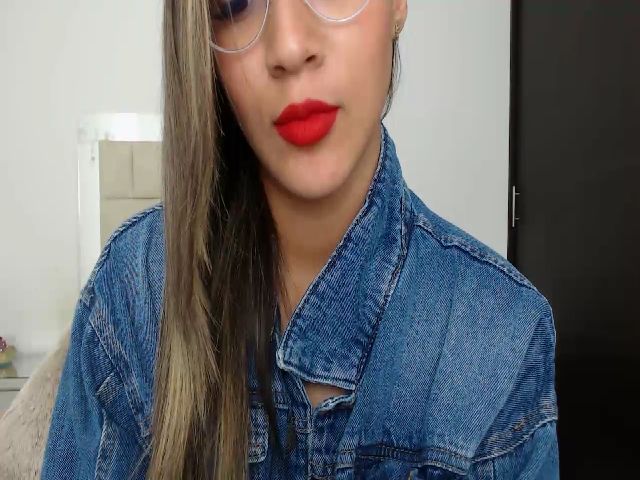 Live sex webcam photo for LexieWilson1 #257288678