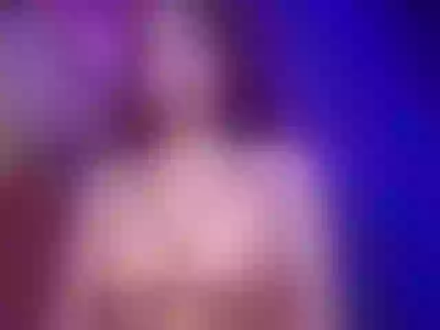 Live sex webcam photo for lucy-hot1 #256179882