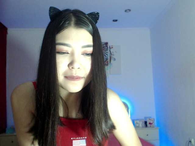 Live sex webcam photo for Divaleena #241233444