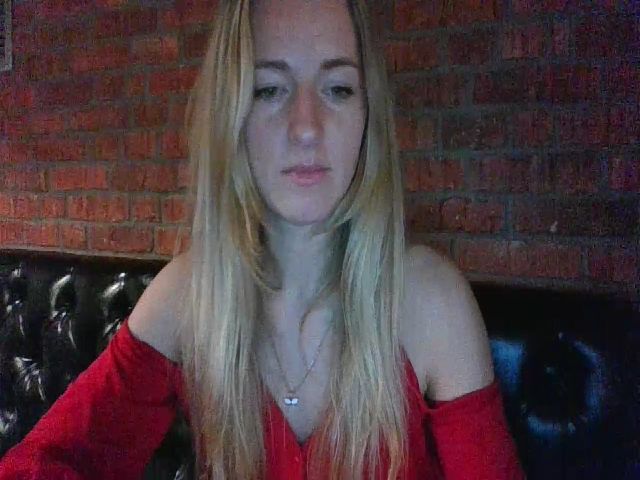 Live sex webcam photo for Goldi_lady #265069816