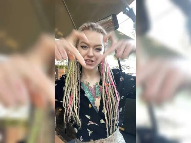 Live sex webcam photo for MATbFLEXA #241457882