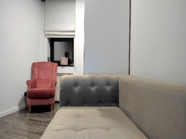 Live sex webcam photo for Alenaxoxo #260234808